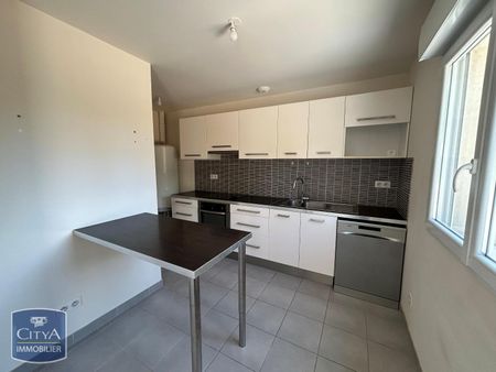Location Maison 5 pièces 112m² ST DOULCHARD 18230 - Photo 5