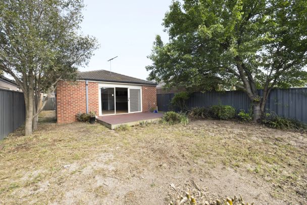 Well-Maintained 3 Bedroom Property - Photo 1