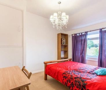 2 Bed Semi-Detached House, Clough Street, LS27 - Photo 5