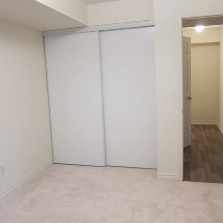 For Lease - 30 Grand Trunk Crescent Unit# 1207, Toronto, Ontario - Photo 4