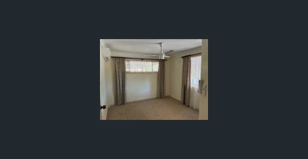 Cute Home in Daisy Hill - Photo 2