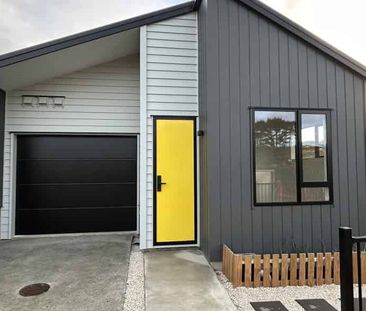 Family Home - Photo 4