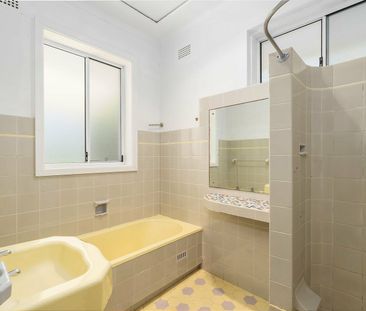 185 Kissing Point Road, South Turramurra NSW, Belconnen - Photo 2