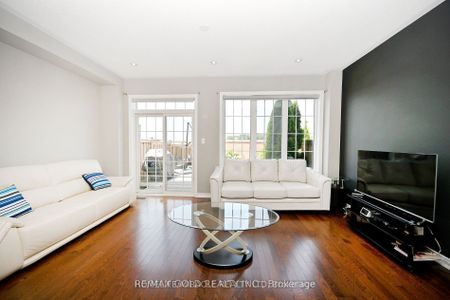 For Lease - 12 Coastline Drive, Brampton, Ontario - Photo 2