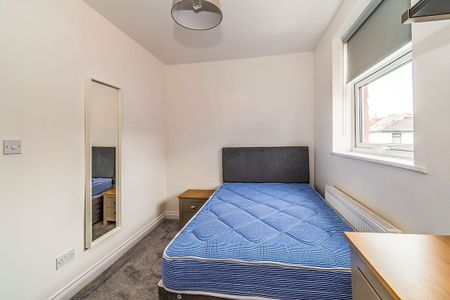 5 bedroom terraced house to rent - Photo 5