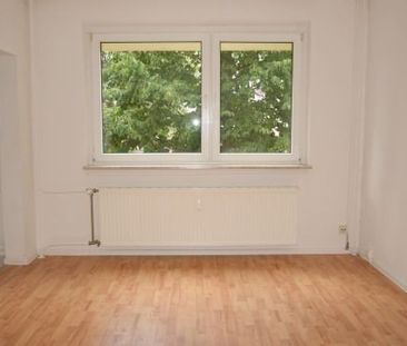 1 Raumwohnung im Dachgeschoss ab April verfügbar - Photo 2