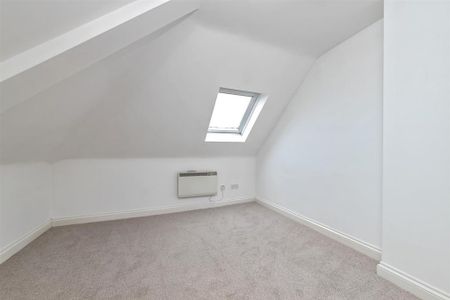 2 bedroom maisonette to rent - Photo 3