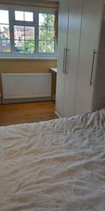 Rodgers Lane, Stoke Poges, Slough, SL2 - Photo 3