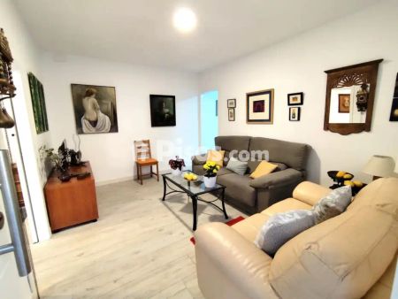 Casa adosada en alquiler en Calle Fray Gonzalo de Córdoba - Foto 2