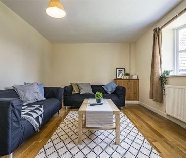 5 bedroom semi-detached house to rent - Photo 3