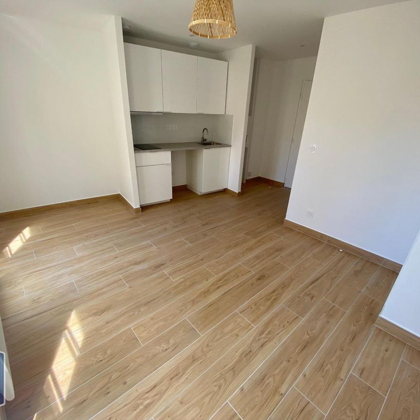 Location Appartement 1 pièce 20m² TOULON 83000 - Photo 1