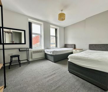 2 bedroom flat to rent - Photo 4