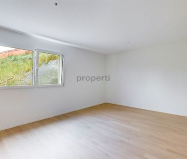 Moderne 3.5-Zimmer-Wohnung in Bärau mit Balkon und Parkplatz - Photo 1