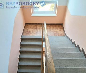 Pronájem bytu 1+1 40 m2 - Fotografie 3