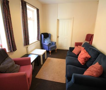 6 bedroom terraced house to rent - Photo 1