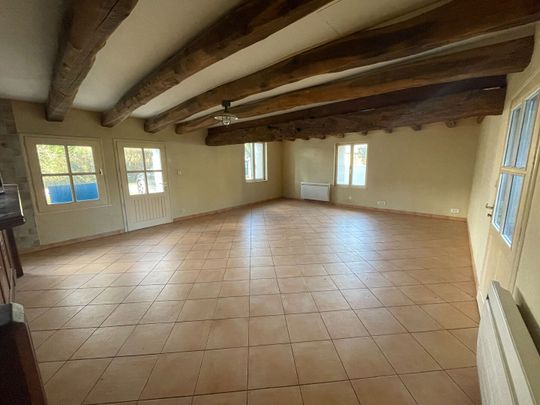 Location Maison 3 pièces 82m² - Photo 1