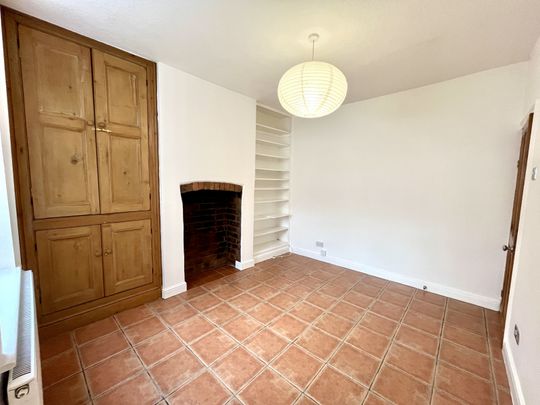 Two bed end terrace House - Photo 1