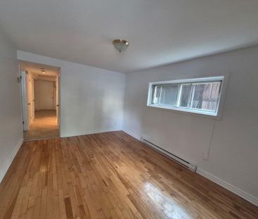 À LOUER – GRAND 3 ½ RÉNOVÉ - Photo 4