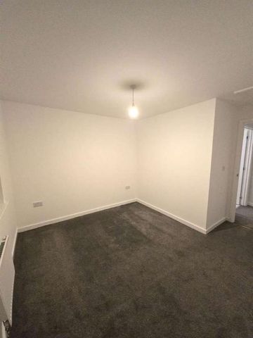 Wenlock Way, Manchester, M12 - Photo 4