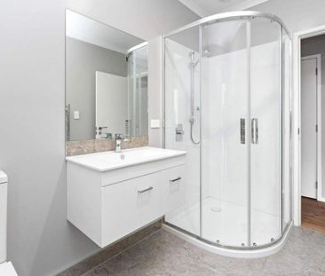 Your dream home awaits - Photo 3