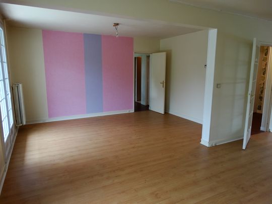 Location Maison 6 pièces 138m² BREUILLET 91650 - Photo 1