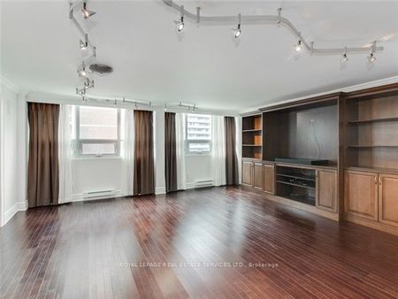 71 Charles Street E #Ph1605 - Photo 3