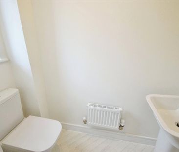 3 bedroom semi-detached house to rent - Photo 6