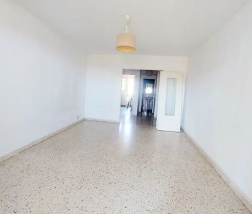 Location Appartement 1 pièce 38m² NICE 06100 - Photo 1