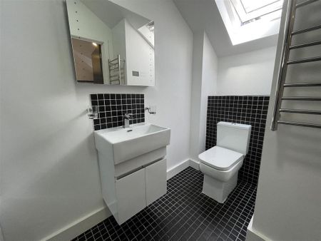 2 bedroom apartment to rent - Photo 5