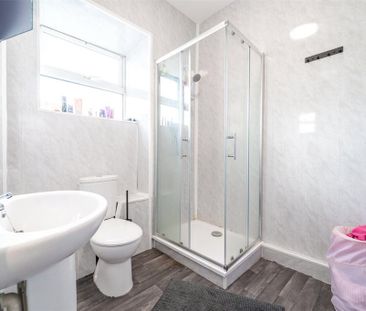 2 bedroom house to rent - Photo 3