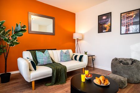 4 Bed Detached House, St. Johns Road, M16 - Photo 3