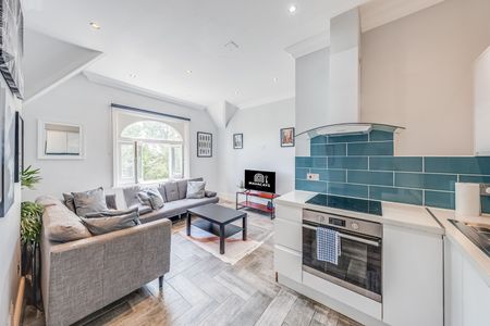 1 Bed Flat, Greencroft Gardens, NW6 - Photo 2