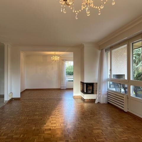 6.5-room single-family house with terrace and garden - Photo 1