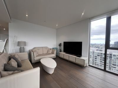 Discover Exceptional Living at Darling Square! Spacious 1-Bedroom Apartment with Breathtaking Views - Photo 5