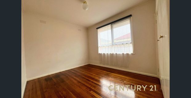 Modern Living in Prime Springvale - Photo 1