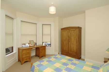 Apt 2 358 Lisburn Road, Belfast, BT9 7EP - Photo 2