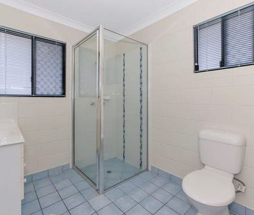 Modern Comfort & Easy Living in a Quiet Deeragun Location! - Photo 6