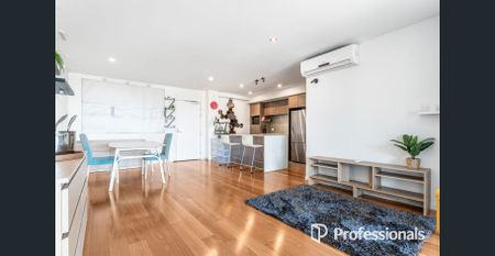 Executive Furnished Apartment with Sweeping Views & Resort-Style Amenities! - Photo 4