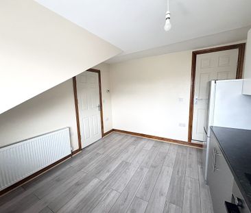 Laisteridge Lane, Bradford - Photo 2