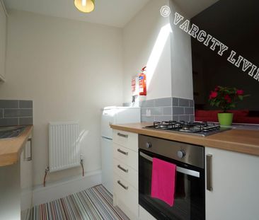 314 Caernarfon Road - Photo 3