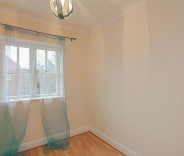3 bedroom detached house to rent - Photo 4
