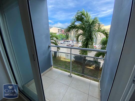 Location Appartement 1 pièce 27m² STE CLOTILDE 97490 - Photo 1