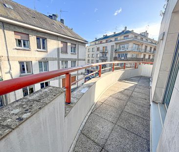 Location Appartement 2 pièces 62m² ROUEN 76000 - Photo 3