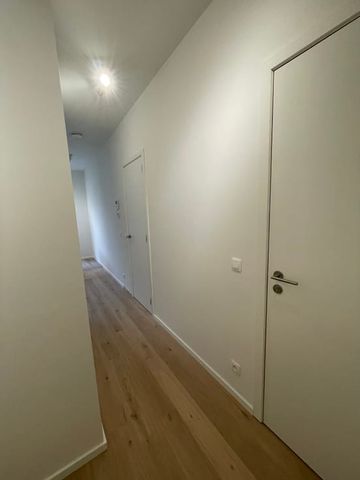 Appartement te huur - Foto 2
