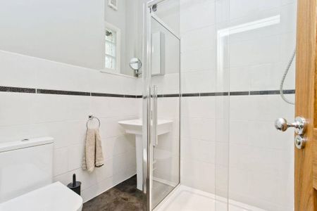 4 Abbey Road - Photo 4