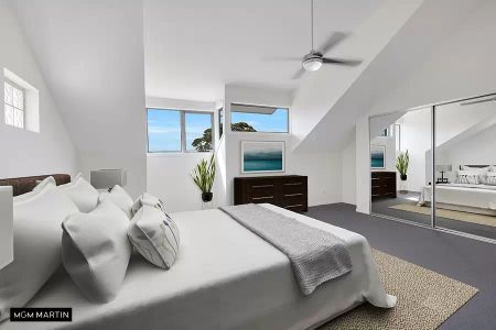 MGM MARTIN – SPLIT-LEVEL TWO BEDROOM APARTMENT - Photo 3