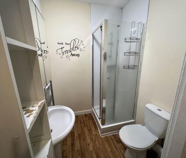 1 bedroom flat to rent - Photo 6