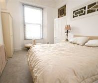 3 Bed Property To Rent - Photo 4