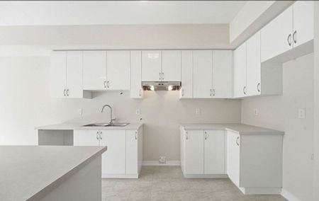 For Lease - 660 Colborne Street Unit# 83, Brantford, Ontario - Photo 3