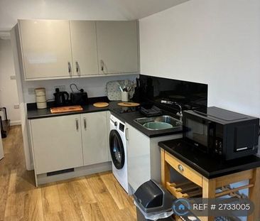 1 bedroom flat to rent - Photo 6